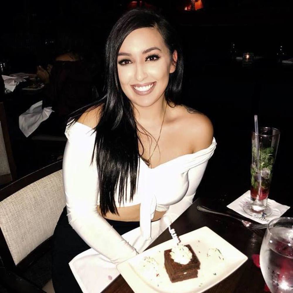 Meet your Posher, Andreina